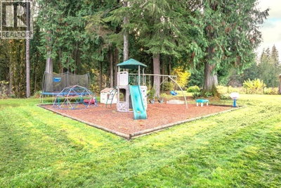25908 124 Avenue | Maple Ridge British Columbia | Slide Image Thirty