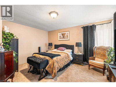 12019 206 Street | Maple Ridge British Columbia | Slide Image Ten