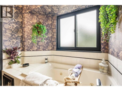 12019 206 Street | Maple Ridge British Columbia | Slide Image Thirteen
