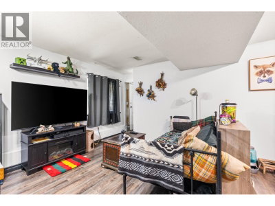 12019 206 Street | Maple Ridge British Columbia | Slide Image Nineteen