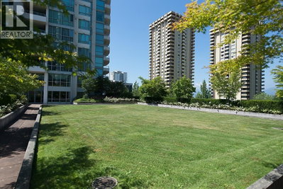 5848 OLIVE Avenue | Burnaby British Columbia | Slide Image Eighteen