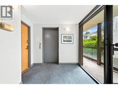 2181 PANORAMA Drive | North Vancouver British Columbia | Slide Image Thirteen