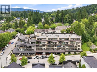 2181 PANORAMA Drive | North Vancouver British Columbia | Slide Image Sixteen
