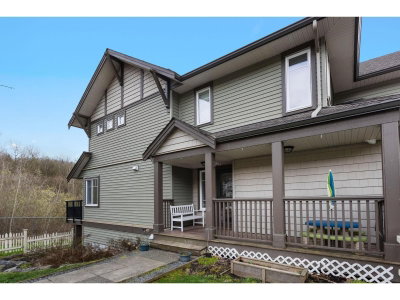 4401 BLAUSON Boulevard | Abbotsford British Columbia | Slide Image Three