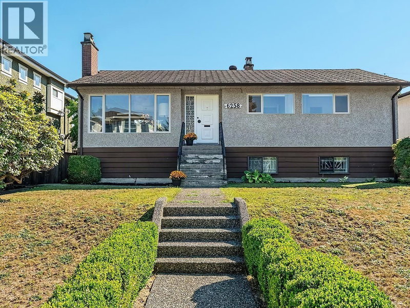 6258 BERWICK Street Burnaby British Columbia, V5H 1W2 - 5 Bedrooms Home For Sale
