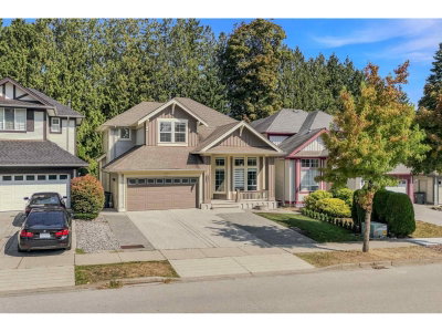 14425 58TH Avenue | Surrey British Columbia | Slide Image Two