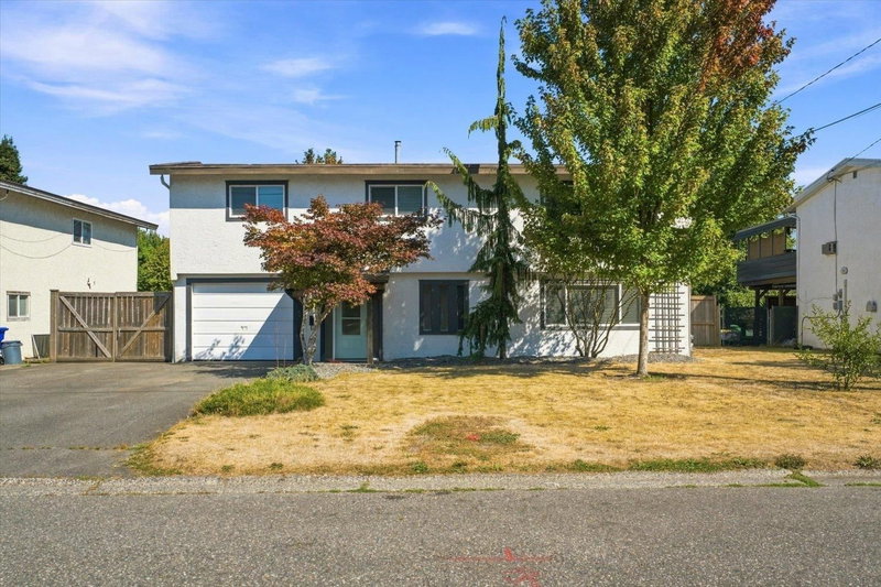 9334 JAMES Street Chilliwack British Columbia, V2P 6G9 - 5 Bedrooms Home For Sale