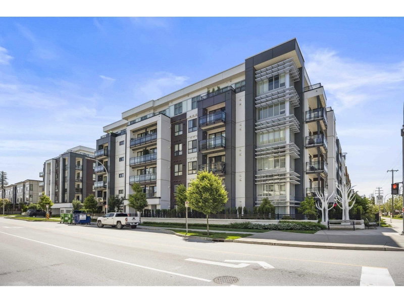 20838 78B Avenue Langley British Columbia, V2Y 3M1 - 1 Bedroom Condo For Sale
