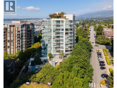 175 2ND Street | North Vancouver British Columbia | Slide Image Thirty-five