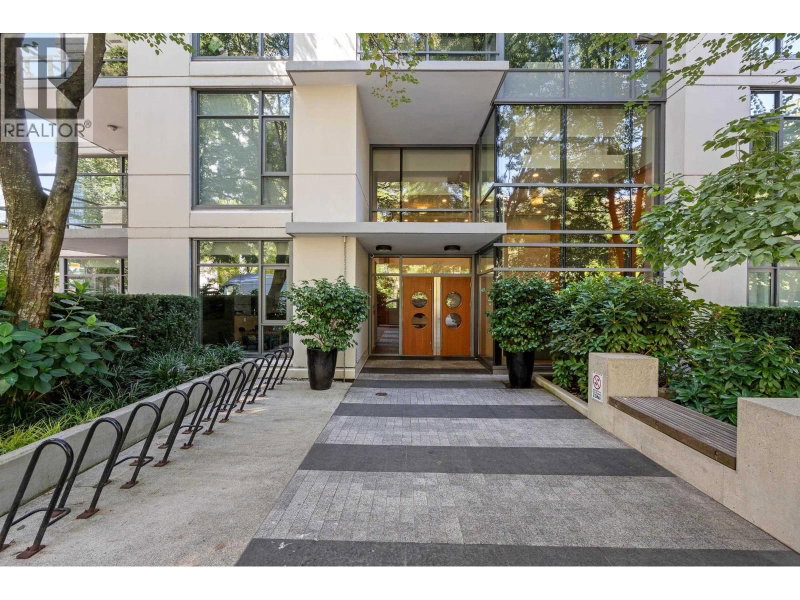 135 2ND Street North Vancouver British Columbia, V7M 0C5 - 1 Bedroom Condo For Sale
