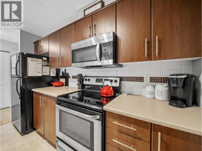 12238 224 Street | Maple Ridge British Columbia | Slide Image Nine