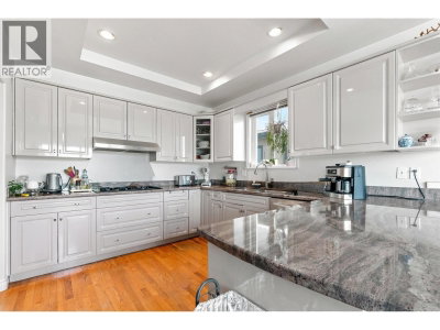 4229 HAZELWOOD Crescent | Burnaby British Columbia | Slide Image Eleven