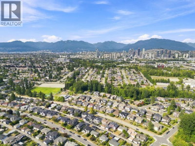 4229 HAZELWOOD Crescent | Burnaby British Columbia | Slide Image Thirty-six