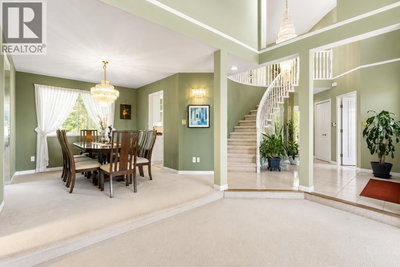 2607 PANORAMA Drive | Coquitlam British Columbia | Slide Image Ten