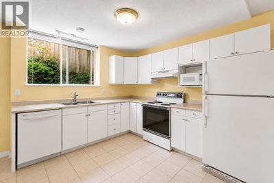 2607 PANORAMA Drive | Coquitlam British Columbia | Slide Image Thirty-six