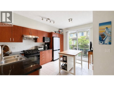 9088 HALSTON Court | Burnaby British Columbia | Slide Image Twelve