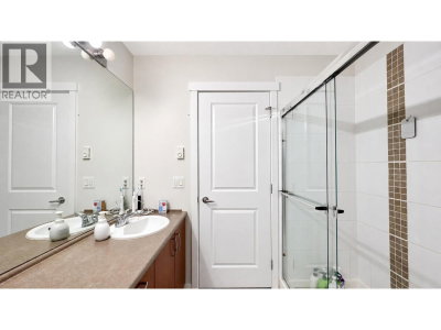 9088 HALSTON Court | Burnaby British Columbia | Slide Image Nineteen