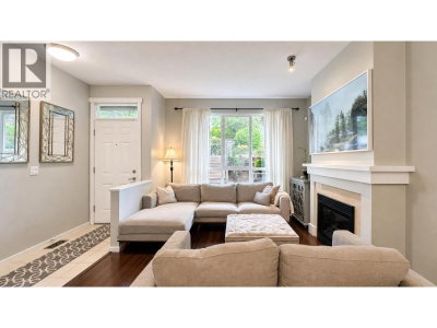 9088 HALSTON Court | Burnaby British Columbia | Slide Image Six