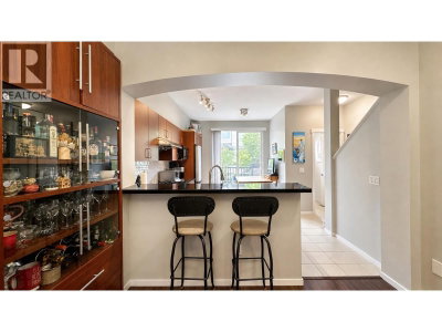 9088 HALSTON Court | Burnaby British Columbia | Slide Image Nine