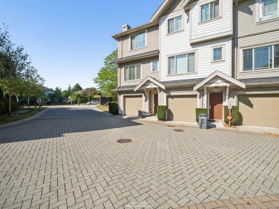 19097 64 Avenue | Surrey British Columbia | Slide Image Three