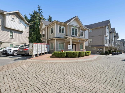 19097 64 Avenue | Surrey British Columbia | Slide Image Thirty-four