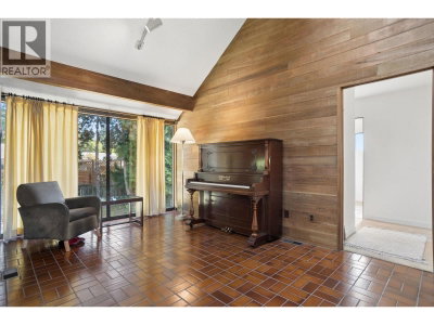 4271 STAULO Crescent | Vancouver British Columbia | Slide Image Thirteen