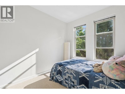 245 ROSS Drive | New Westminster British Columbia | Slide Image Nineteen