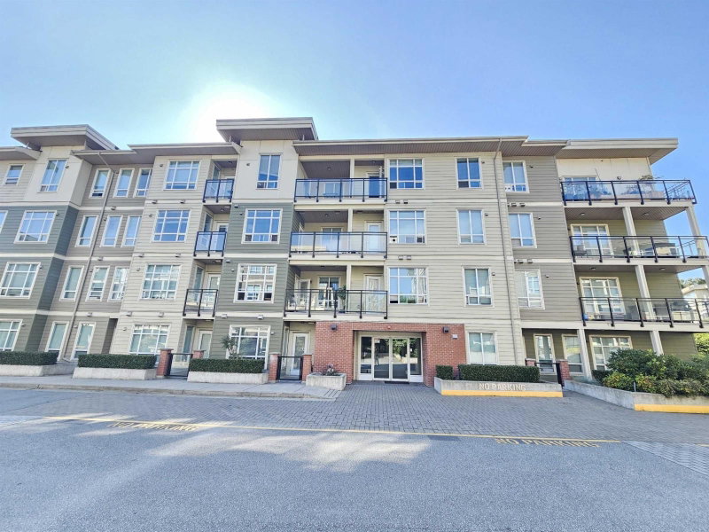 20211 66 Avenue Langley British Columbia, V2Y 0L4 - 2 Bedrooms Condo For Sale