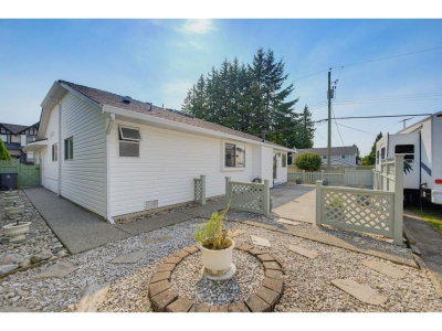 16407 11A Avenue | Surrey British Columbia | Slide Image Thirty-four
