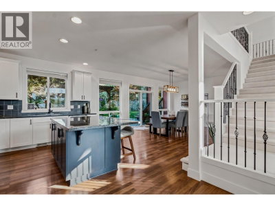 13887 DOCKSTEADER Loop | Maple Ridge British Columbia | Slide Image Thirteen