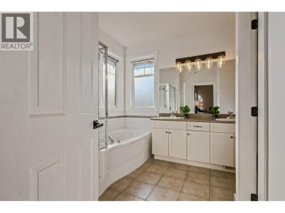 13887 DOCKSTEADER Loop | Maple Ridge British Columbia | Slide Image Twenty-two