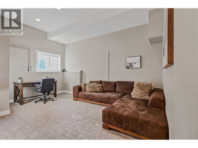 13887 DOCKSTEADER Loop | Maple Ridge British Columbia | Slide Image Thirty-four