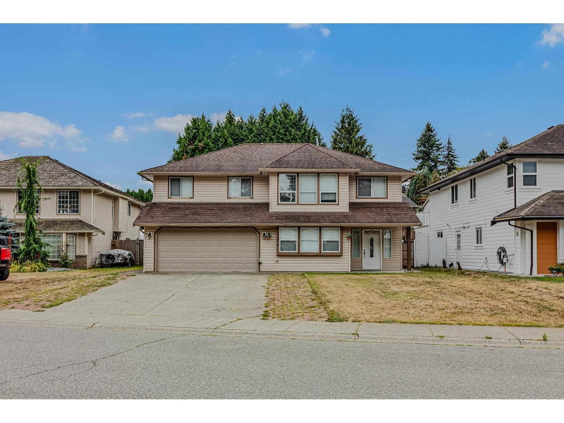 32878 HARWOOD Place Abbotsford British Columbia, V2S 7C1 - 5 Bedrooms Home For Sale