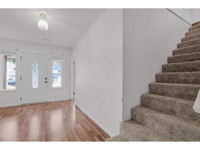 32878 HARWOOD Place | Abbotsford British Columbia | Slide Image Ten