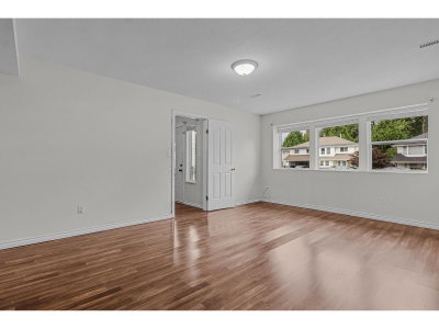 32878 HARWOOD Place | Abbotsford British Columbia | Slide Image Twelve
