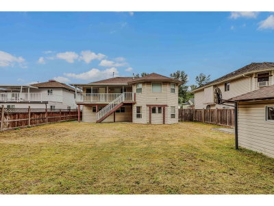 32878 HARWOOD Place | Abbotsford British Columbia | Slide Image Four