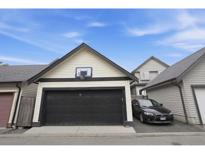 6814 192 Street | Surrey British Columbia | Slide Image Thirty-one