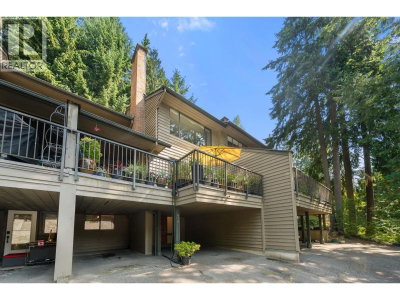 826 FREDERICK Road | North Vancouver British Columbia | Slide Image Thirty