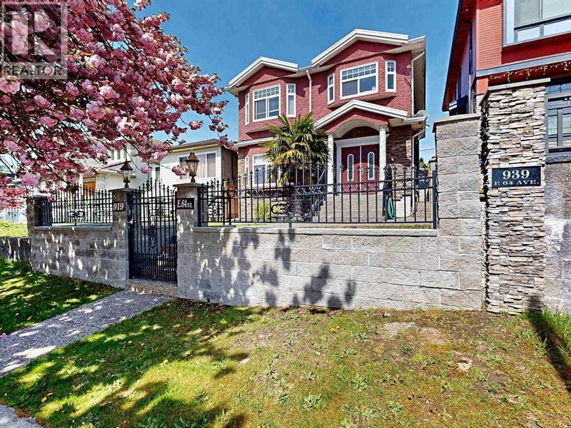 919 64TH Avenue Vancouver British Columbia, V5X 2N5 - 6 Bedrooms Home For Sale