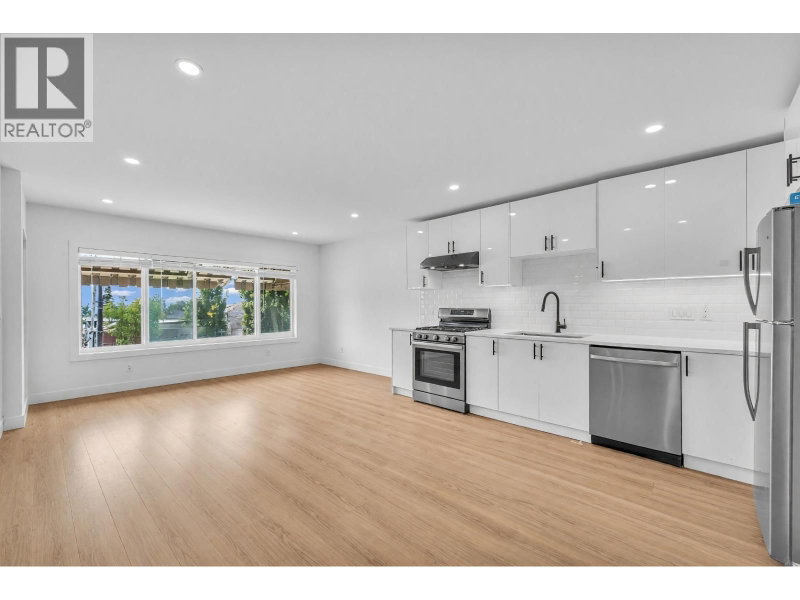 425 57TH Avenue Vancouver British Columbia, V5X 1S8 - 7 Bedrooms Home For Sale