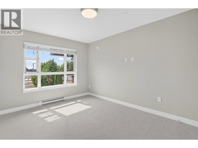 22562 121 Avenue | Maple Ridge British Columbia | Slide Image Thirteen