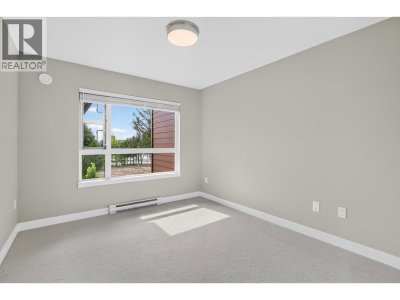 22562 121 Avenue | Maple Ridge British Columbia | Slide Image Seventeen