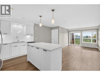22562 121 Avenue | Maple Ridge British Columbia | Slide Image Six