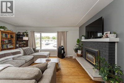 203 WATSON Crescent | Prince George British Columbia | Slide Image Nine