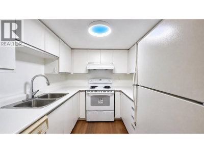 2528 BROADWAY | Vancouver British Columbia | Slide Image Nine