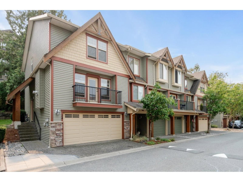 46840 RUSSELL Road Chilliwack British Columbia, V2R 5Z1 - 3 Bedrooms Condo For Sale