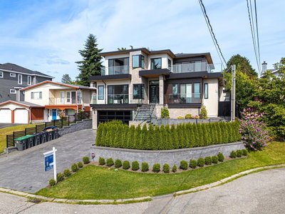 5920 181 Street | Surrey British Columbia | Slide Image Three