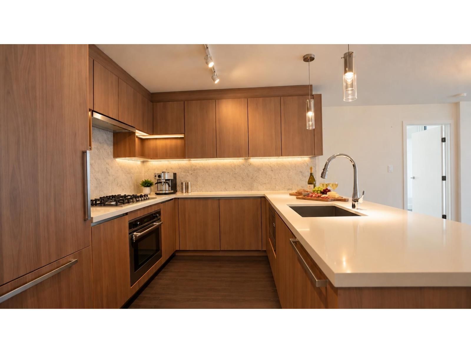 13750 100 Avenue, Surrey, British Columbia V3T 0L3