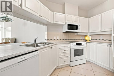 6188 PATTERSON Avenue | Burnaby British Columbia | Slide Image Thirteen