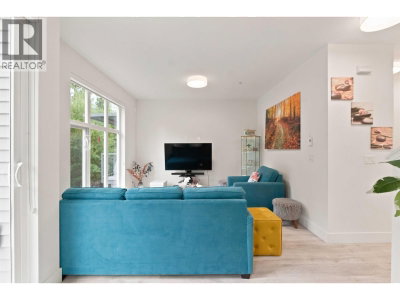 24076 112 Avenue | Maple Ridge British Columbia | Slide Image Thirteen